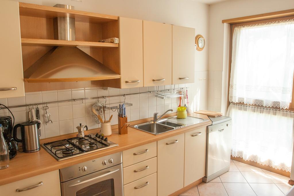 Appartamento Lombardi リーヴァ・デル・ガルダ 部屋 写真