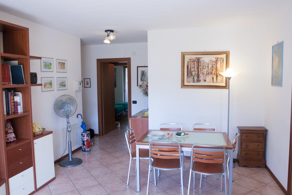 Appartamento Lombardi リーヴァ・デル・ガルダ 部屋 写真