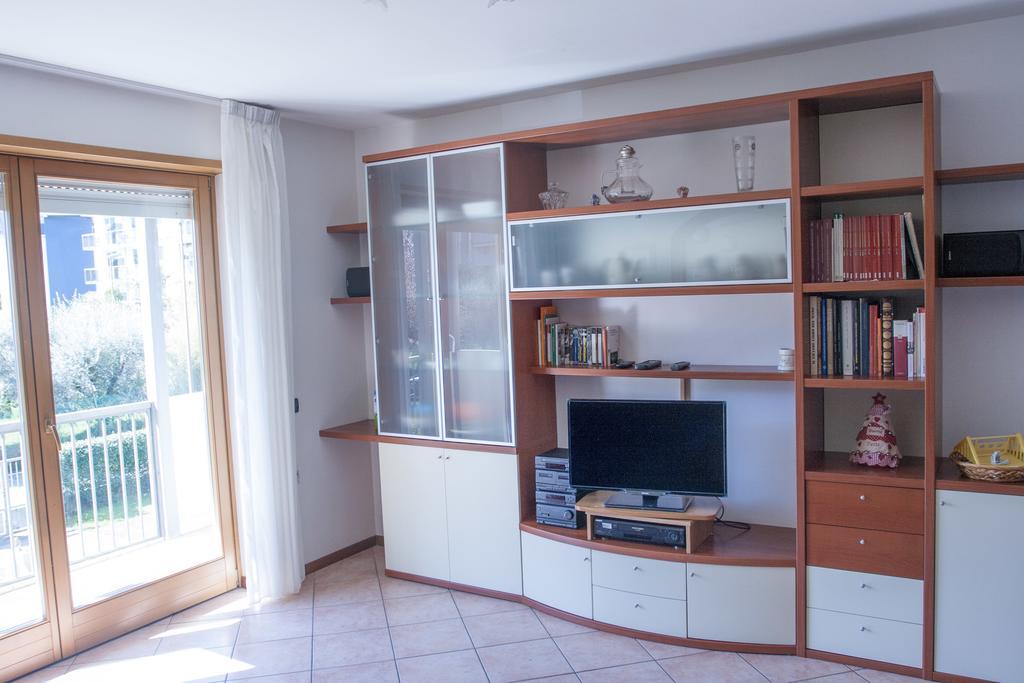 Appartamento Lombardi リーヴァ・デル・ガルダ 部屋 写真